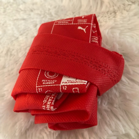 🐳 PUMA red, lightweight, clever little bag tote🐳❤️ - Picture 6 of 6